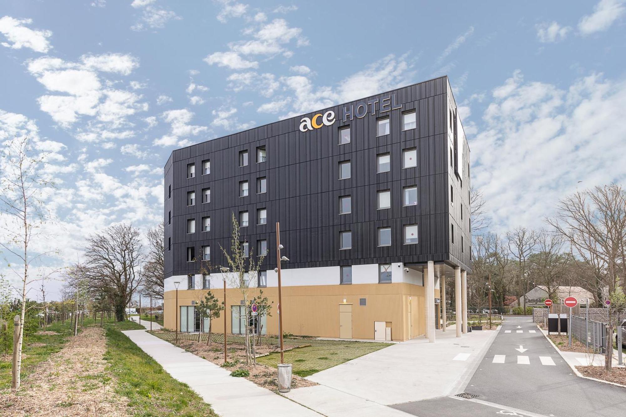 Ace Hotel Rouen Parc Des Expositions Petit-Couronne Exterior photo